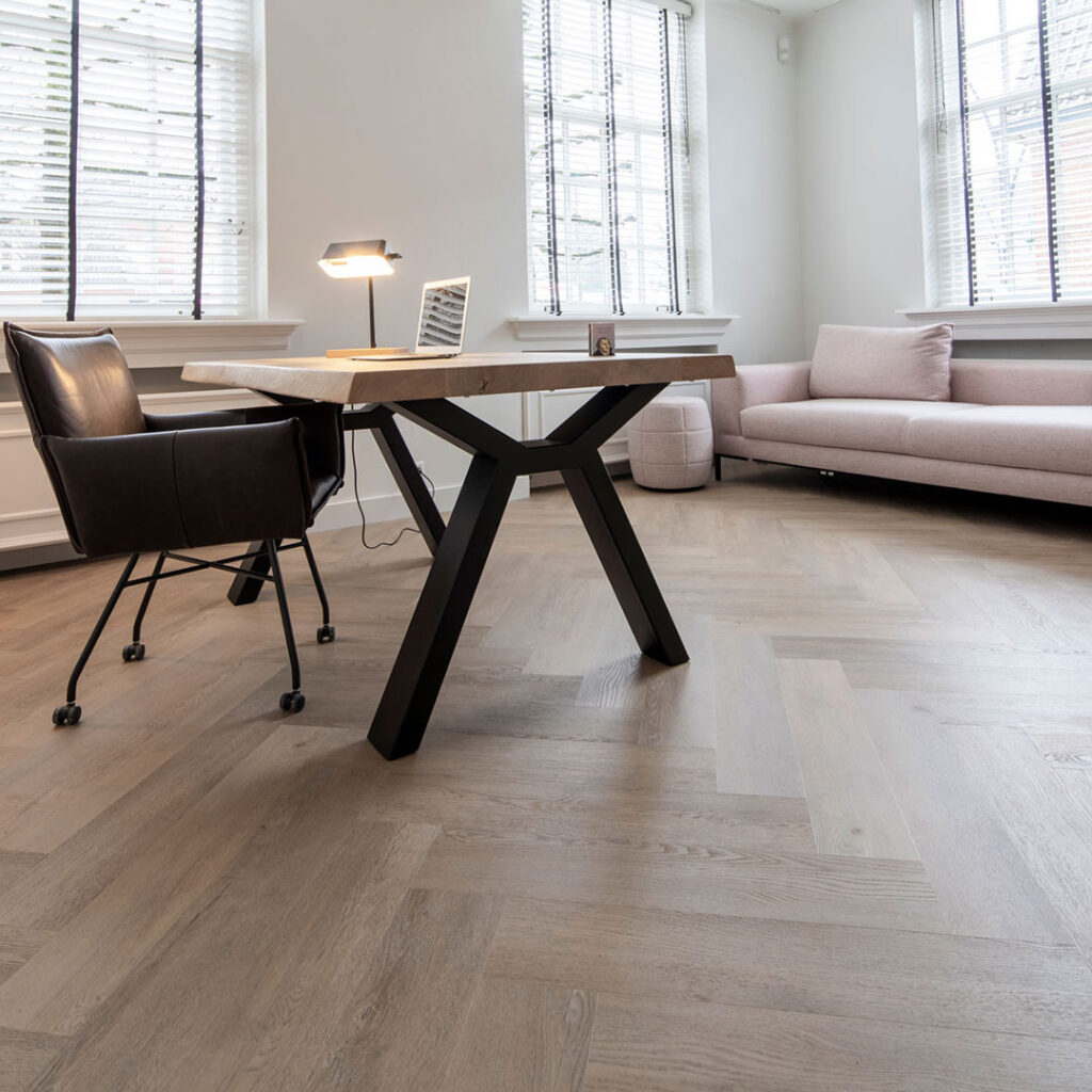 Sfeer Belakos Palazzo Visgraat XL Klik 71 215607113552 LaminaatXXL Belakos Palazzo Visgraat XL Rigid Click — Palazzo 75 - Afbeelding 2